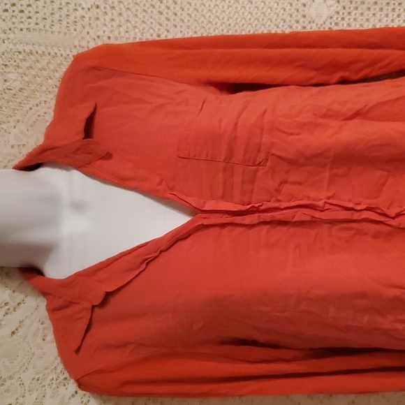 4/$20 Joseph A orange asymmetrical Long-sleeved button down top - Picture 3 of 12